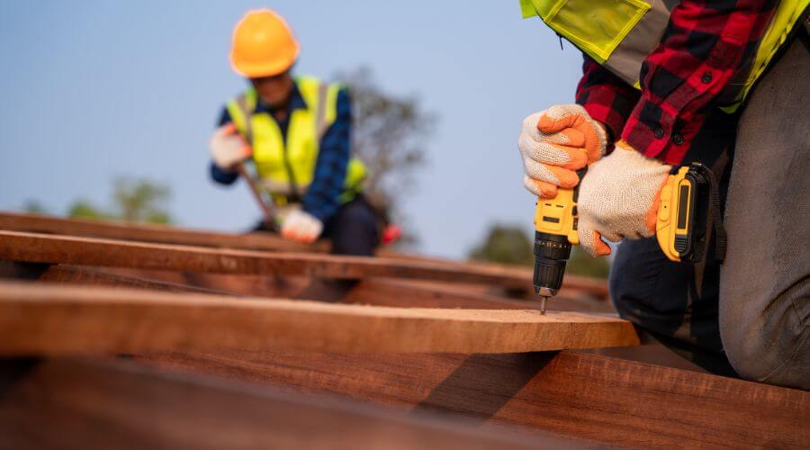 Professional gutter cleaning in Winona, KS